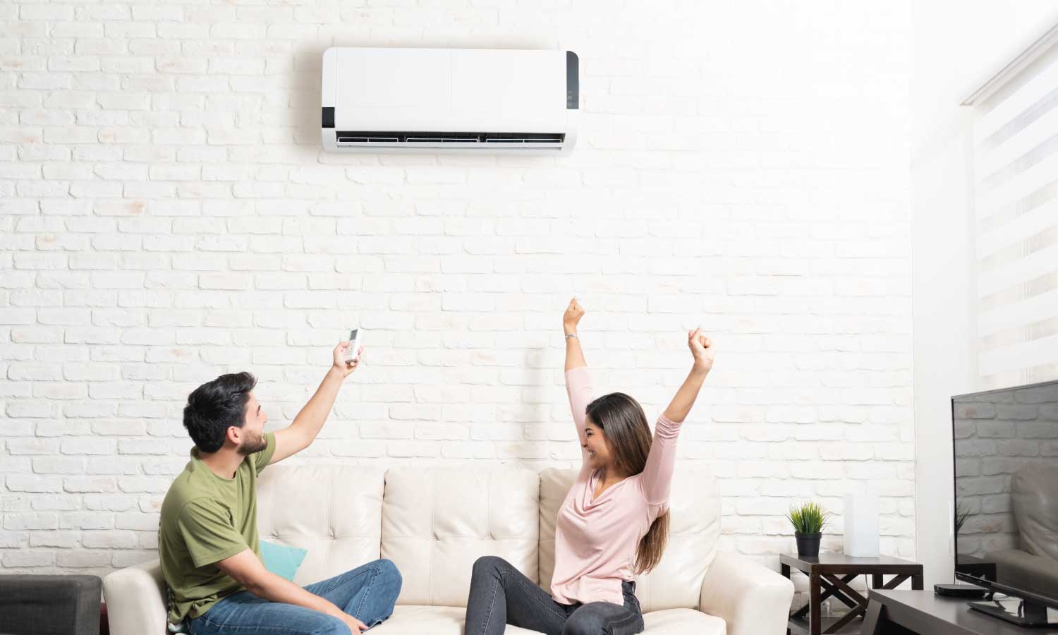 Klimaanlage-an-der-Wand